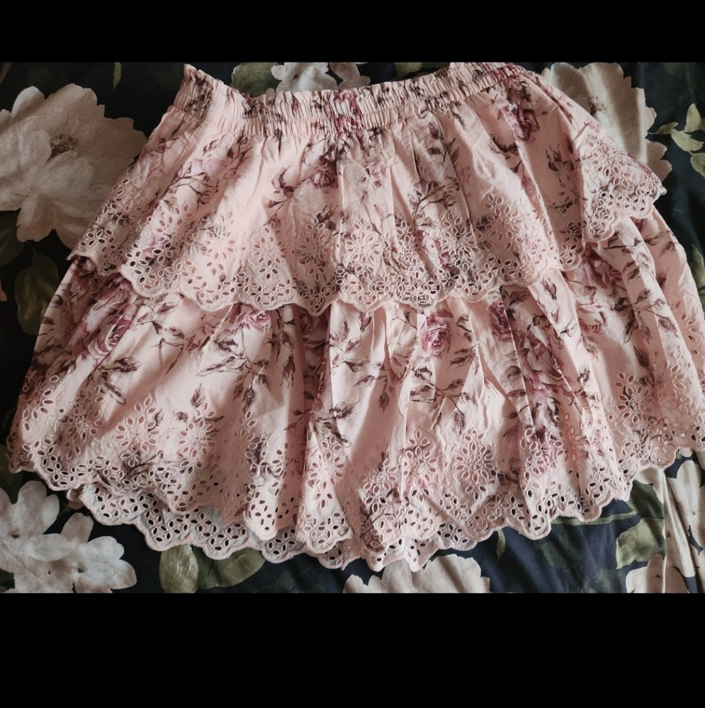 SkirtLoveShackFancy x Gap -Foral Flippy Skirt Size L
